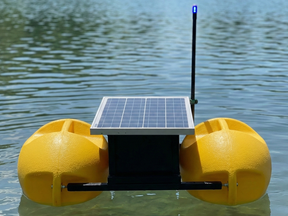 bóia de monitoramento autônomo acquabuoy com telemetria integrada